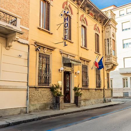 Hotel Principi D'Acaja Торино Екстериор снимка