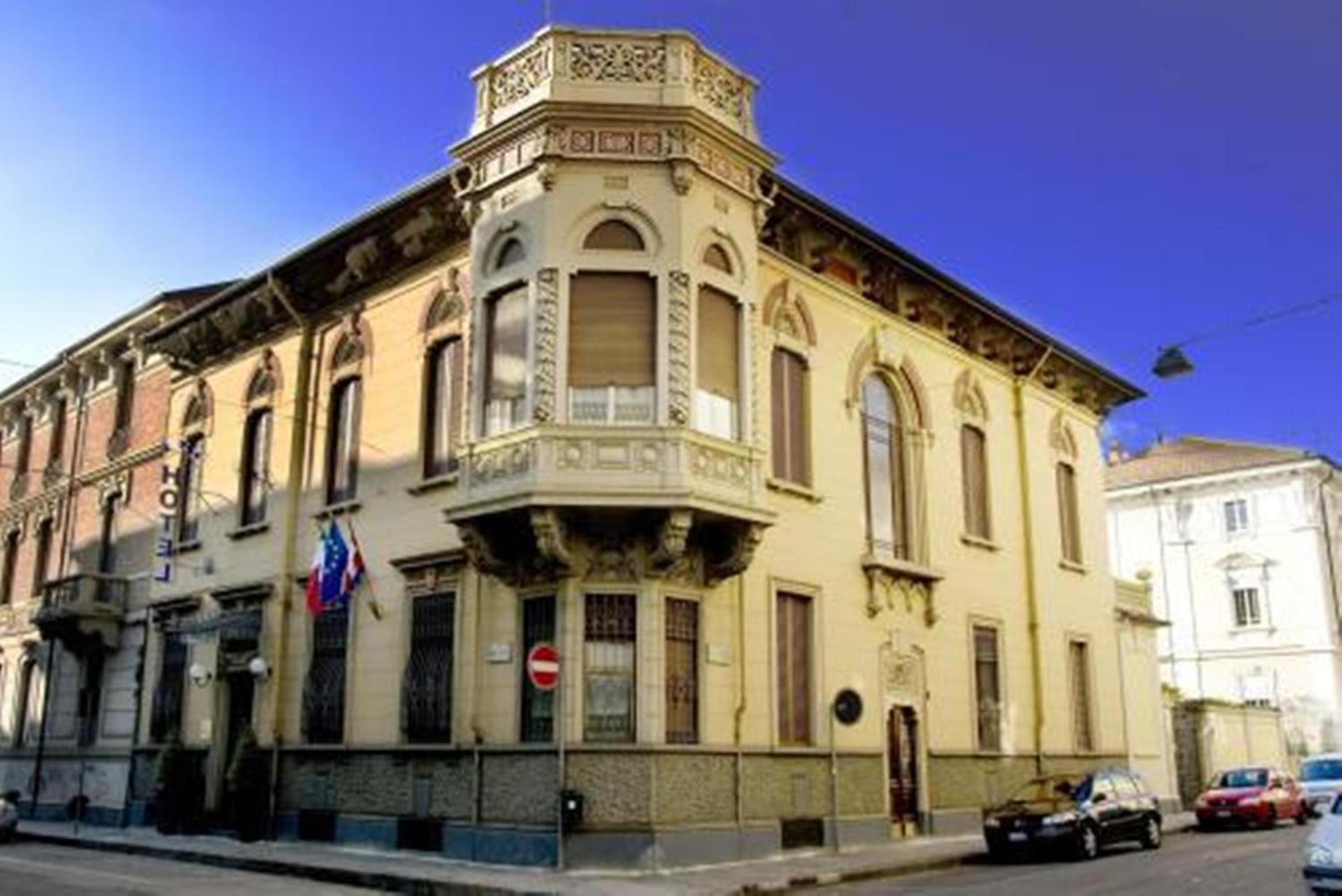 Hotel Principi D'Acaja Торино Екстериор снимка